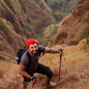 man-walks-trekking-mountains-bali_72229-1532